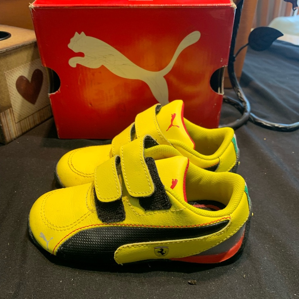 Puma shoes - Picture 2 of 3